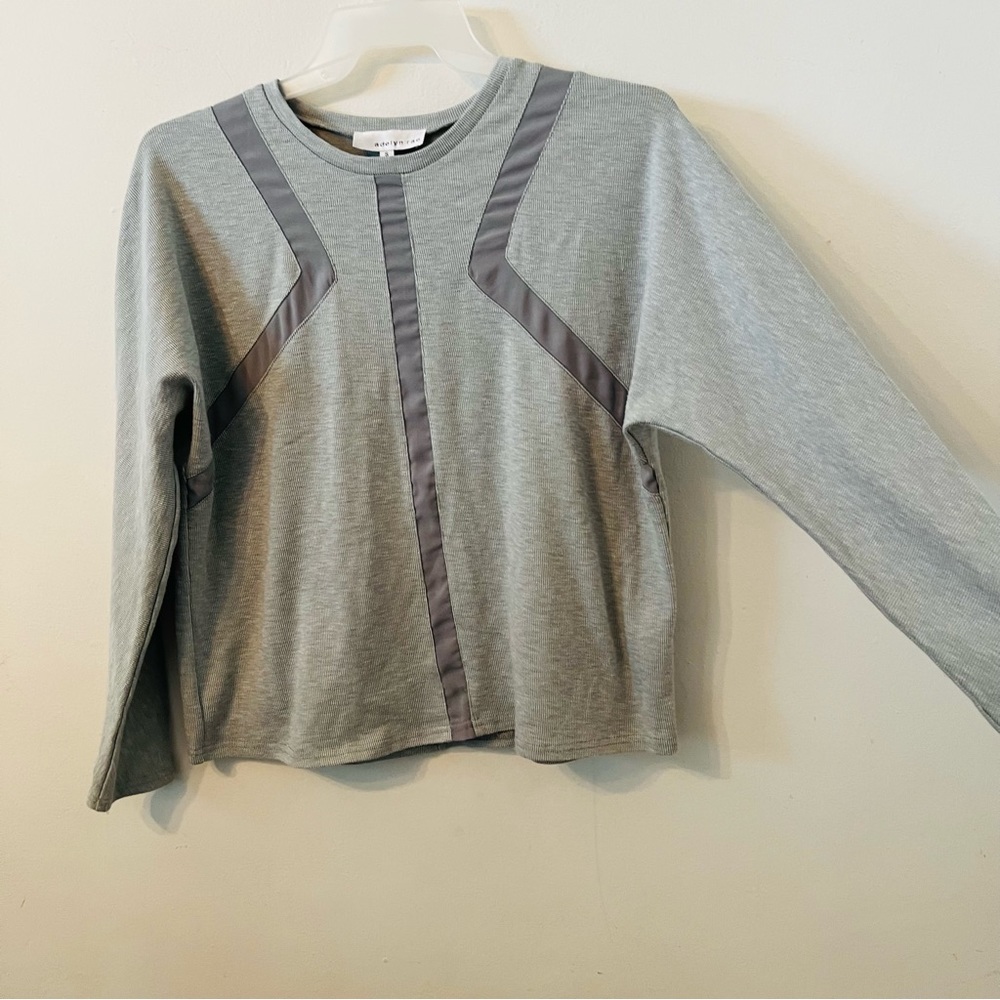 Adelyn Rae Gray Ribbed Pullover Sweater Size S - Picture 3 of 9